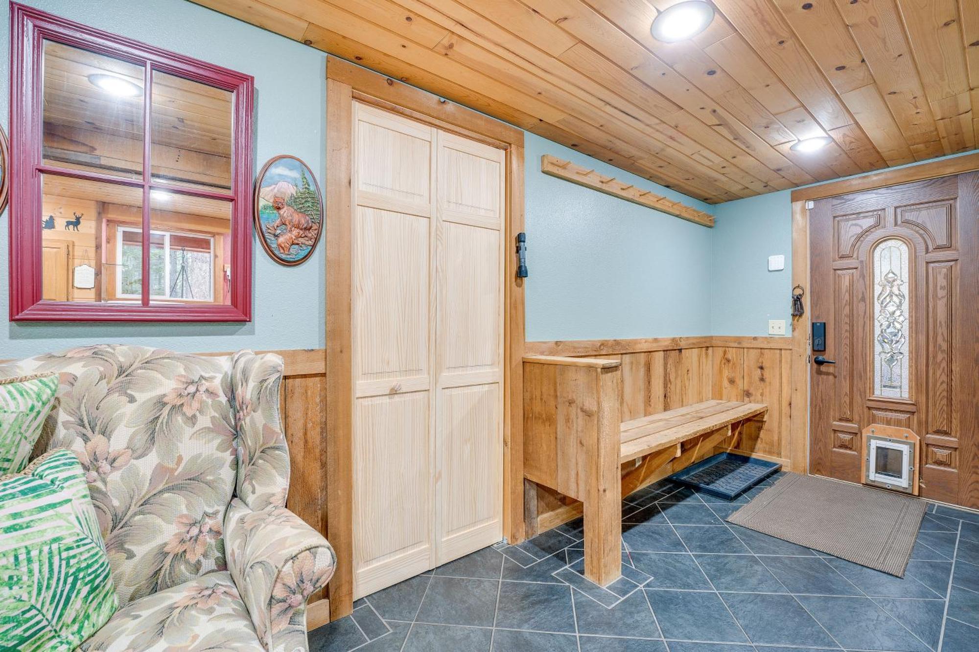 Leavenworth Cabin With Deck, Hot Tub And Game Room! Dış mekan fotoğraf