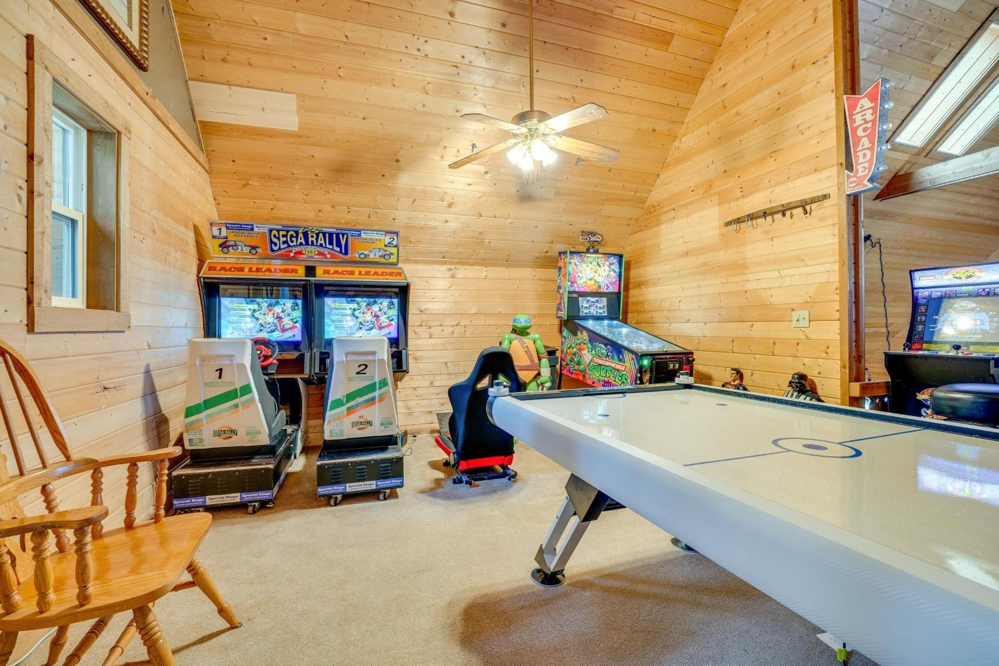 Leavenworth Cabin With Deck, Hot Tub And Game Room! Dış mekan fotoğraf